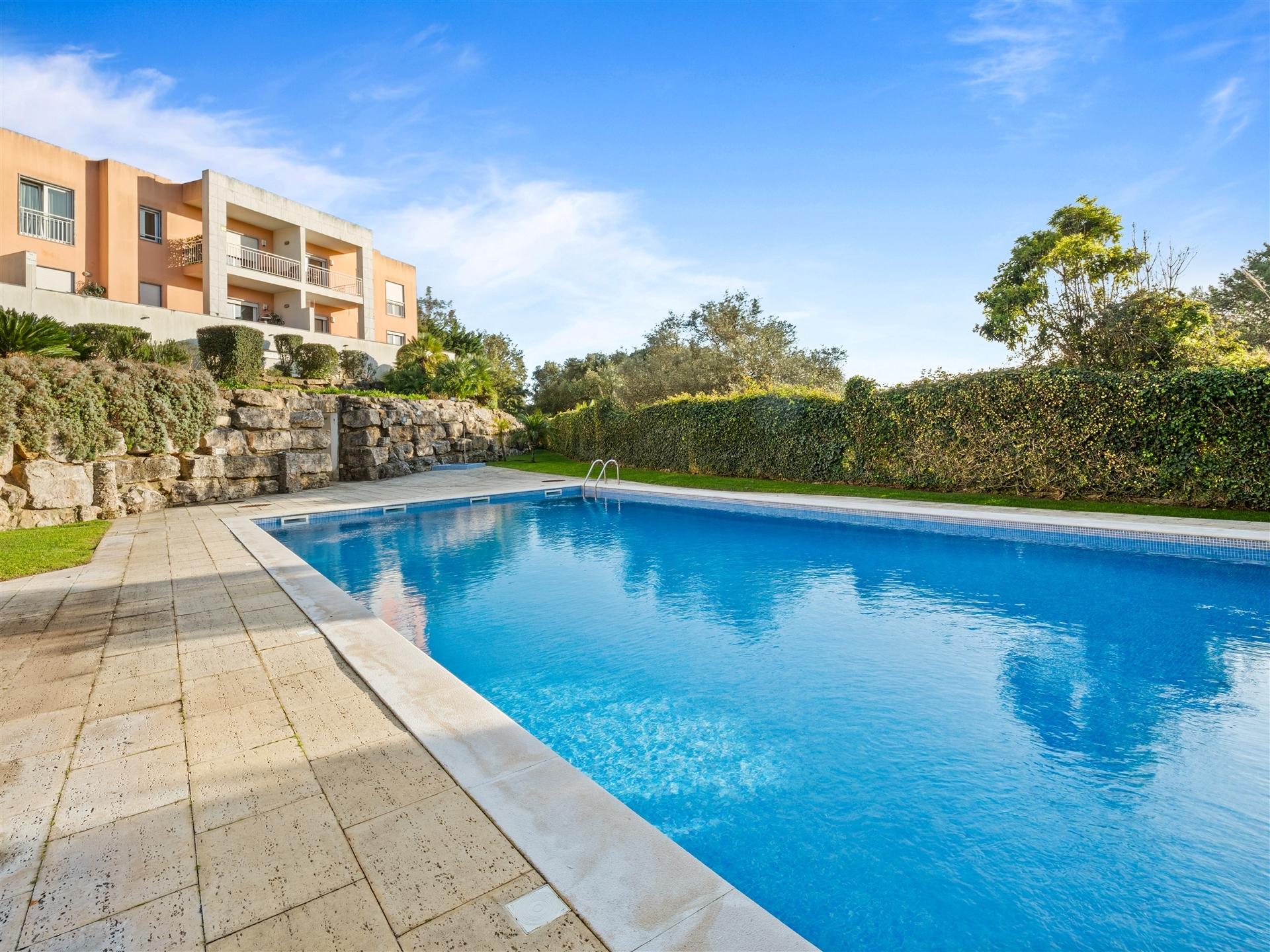 T2 em Condomínio Fechado com piscina