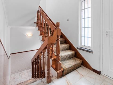 Moradia T4 para arrendamento em Cascais