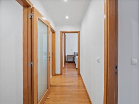 Apartamento T3, mobilado para arrendamento