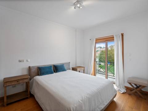 Apartamento T3, mobilado para arrendamento