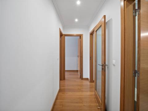 Apartamento T3, mobilado para arrendamento