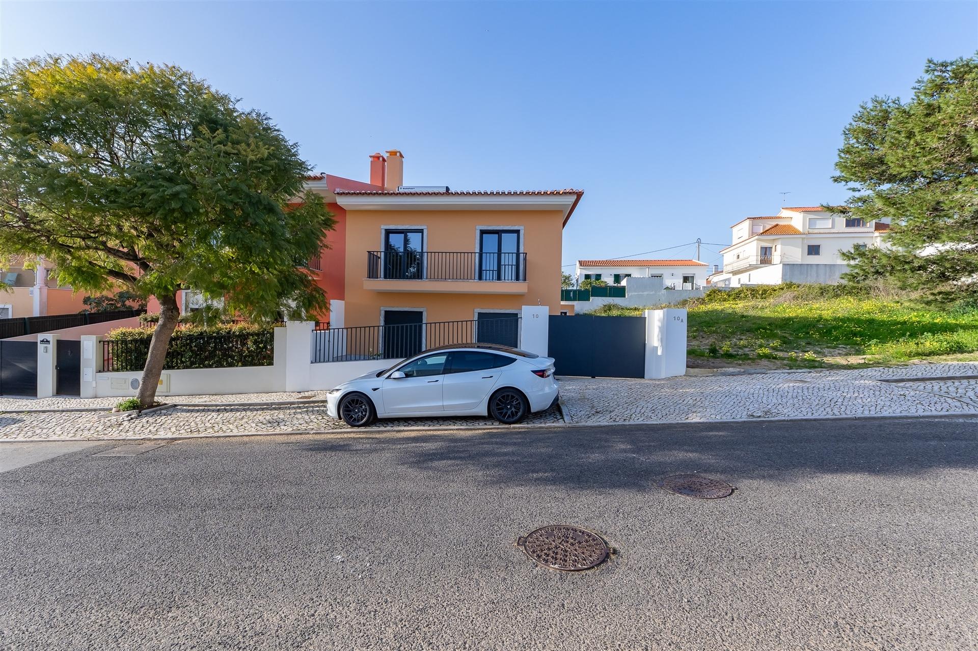 Moradia T3+2 no Estoril