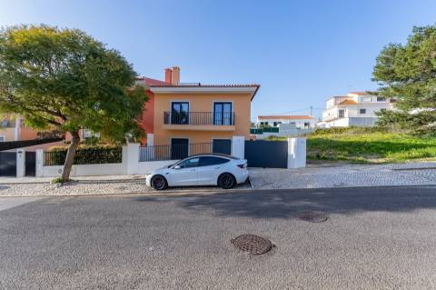 Moradia T3+2 no Estoril