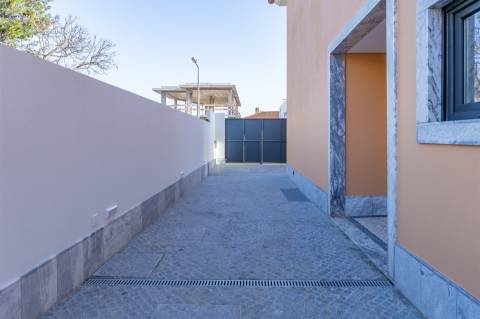 Moradia T3+2 no Estoril