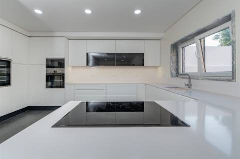 Moradia T3+2 no Estoril