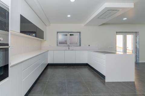 Moradia T3+2 no Estoril