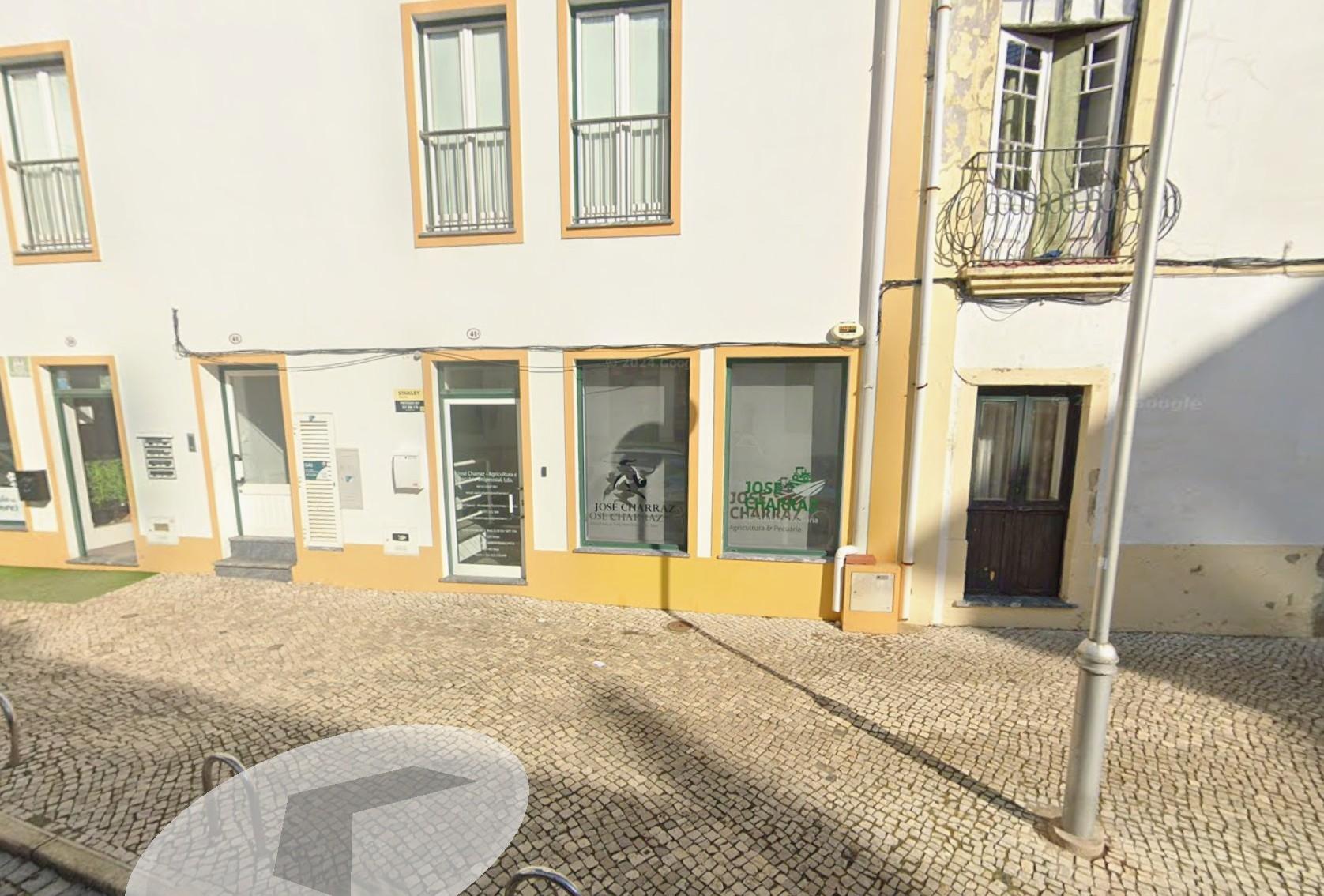 Loja Comercial para Venda – Rua do Canal, nº 41, Beja