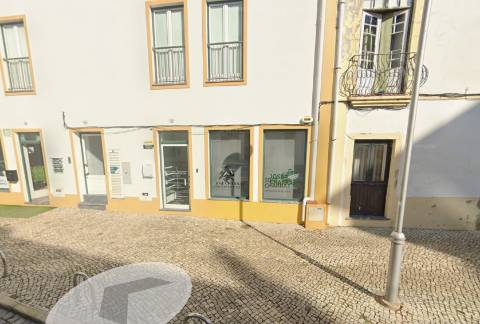 Loja Comercial para Venda – Rua do Canal, nº 41, Beja
