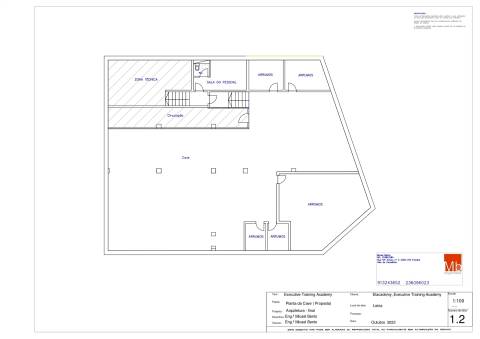 Prédio Comercial com Grandes Áreas – Rua de S. Tiago nº 1, Leiria