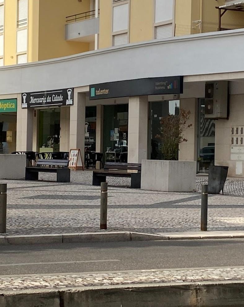 Loja Comercial com 53,5 m² - Entroncamento, Santarém