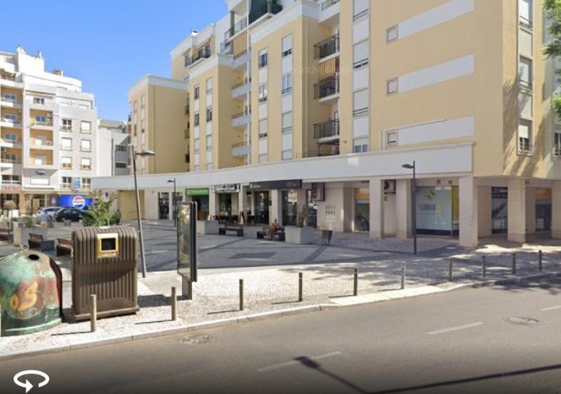 Loja Comercial com 53,5 m² - Entroncamento, Santarém