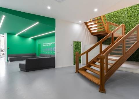 Loja Comercial com Potencial Único – Ferreira Lapa / Bom Sucesso, Porto