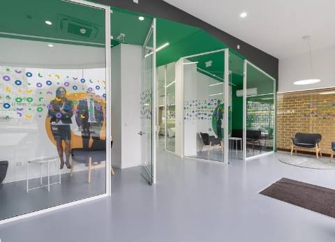 Loja Comercial com Potencial Único – Ferreira Lapa / Bom Sucesso, Porto