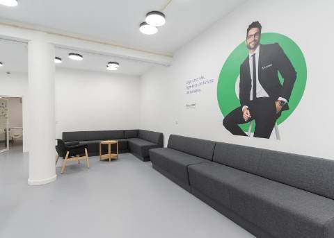 Loja Comercial com Potencial Único – Ferreira Lapa / Bom Sucesso, Porto