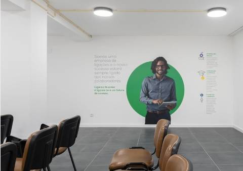 Loja Comercial com Potencial Único – Ferreira Lapa / Bom Sucesso, Porto