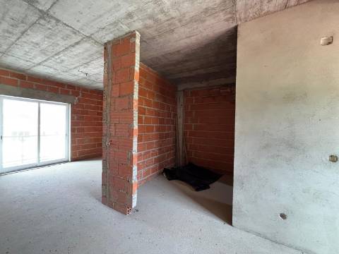 Moradia Geminada de Excelência em Vale Flores – Feijó, Almada