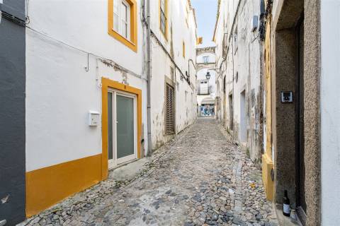 Espaço Comercial com 60 m² no Centro Histórico de Évora