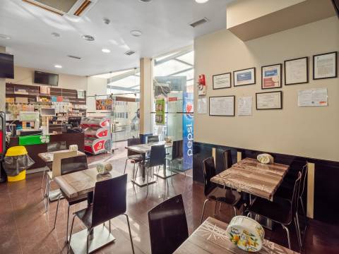 Espaço Comercial à Venda em Cascais – Versatilidade e Oportunidade Única