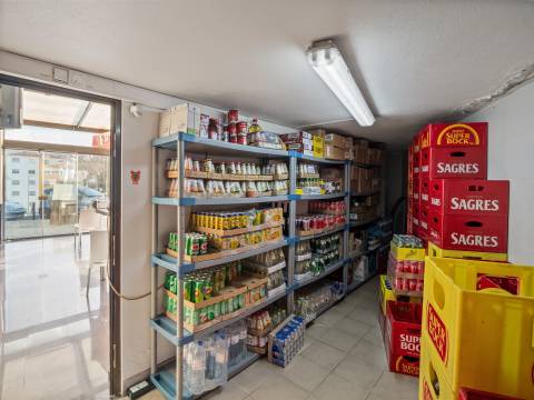 Espaço Comercial à Venda em Cascais – Versatilidade e Oportunidade Única