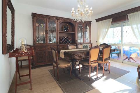 Fantástica Moradia T4+1  a 5 minutos do Mar no Alto da Parede, Cascais