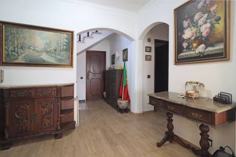 Fantástica Moradia T4+1  a 5 minutos do Mar no Alto da Parede, Cascais