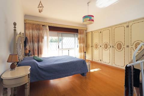 Fantástica Moradia T4+1  a 5 minutos do Mar no Alto da Parede, Cascais