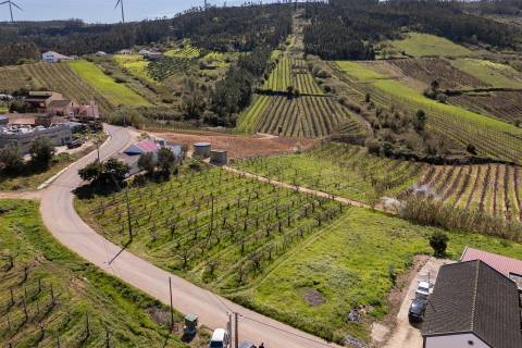 Terreno 7440m2  potencialmente Urbanizável Distrito de Lisboa