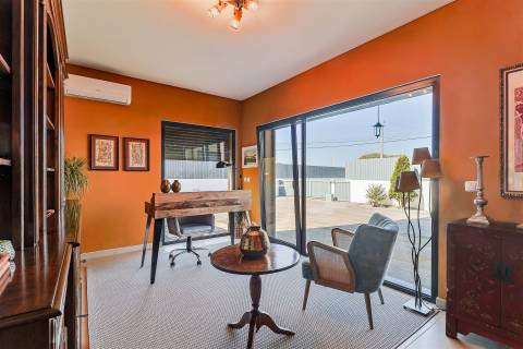 Moradia T3+1 com Jardim e Vista Campo na Assafora