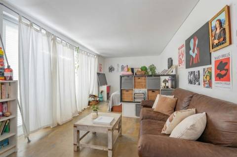 Moradia T5 com jardim para Remodelar em Sintra