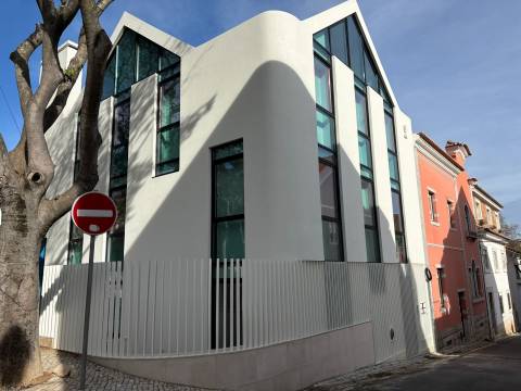 Apartamento para Arrendar no Centro de Cascais