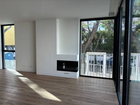 Apartamento para Arrendar no Centro de Cascais