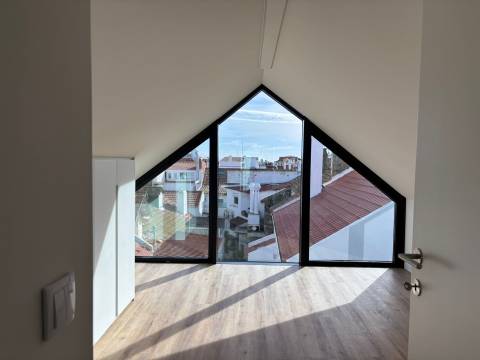 Apartamento para Arrendar no Centro de Cascais