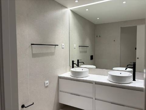 Apartamento para Arrendar no Centro de Cascais