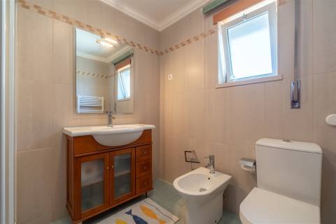 Moradia Isolada T4 Pronta a Habitar com Espaço Exterior e Churrasqueira