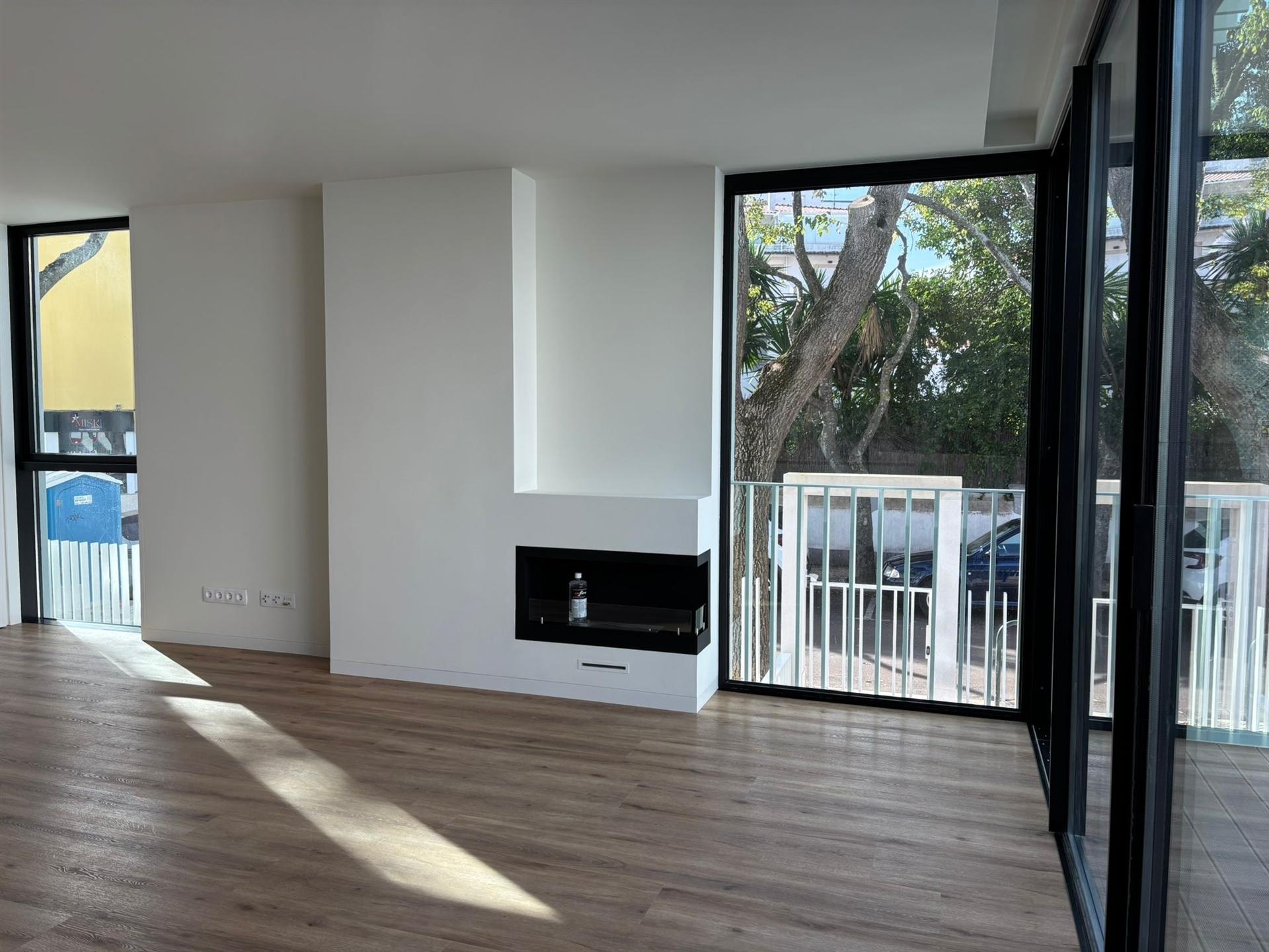 Apartamento para Arrendar no Centro de Cascais