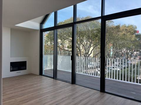 Apartamento para Arrendar no Centro de Cascais