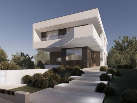 Moradia Isolada T4 de linhas contemporâneas situada numa zona premium de Sintra.