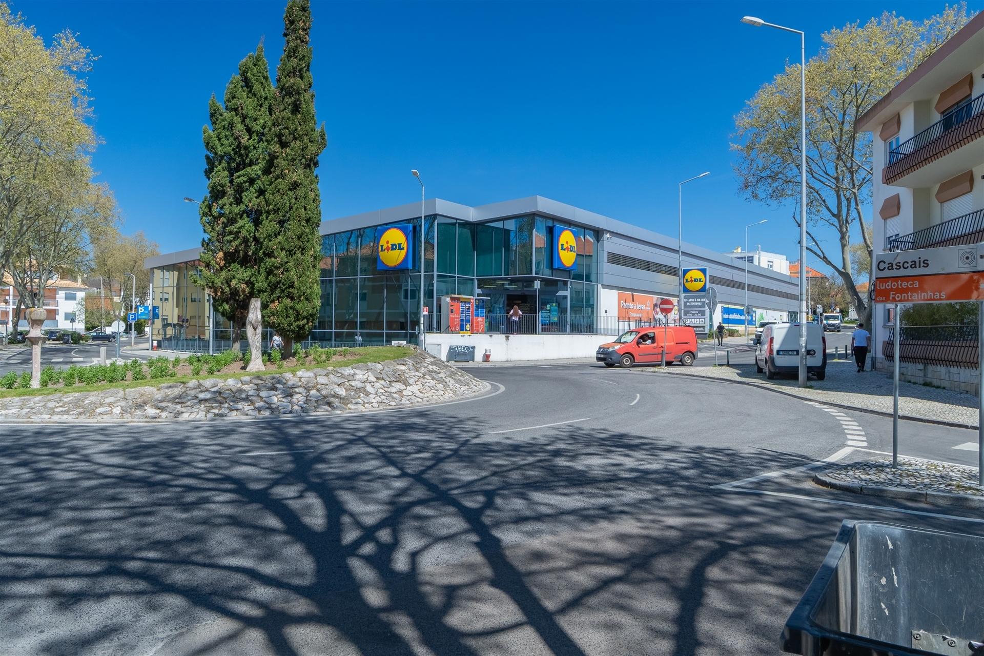 T1 Moderno e Totalmente Remodelado no Outeiro da Vela, Cascais