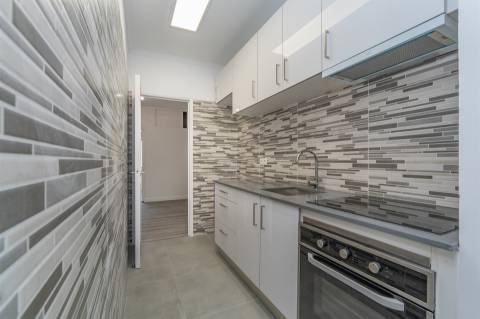 T1 Moderno e Totalmente Remodelado no Outeiro da Vela, Cascais