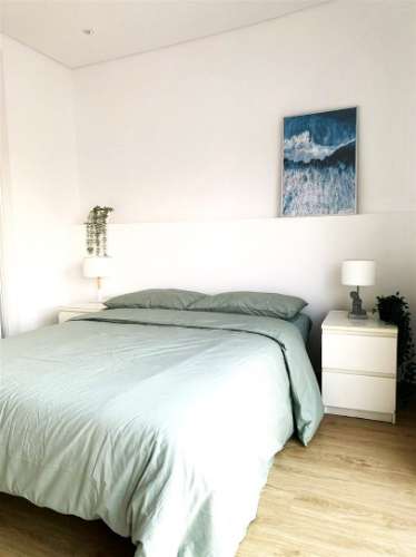 Apartamento T1 no centro da Costa da Caparica para arrendamento.