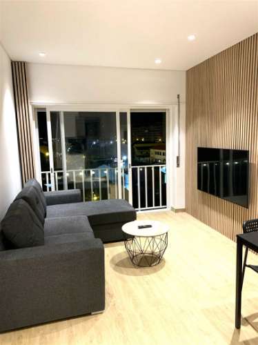 Apartamento T1 no centro da Costa da Caparica para arrendamento.