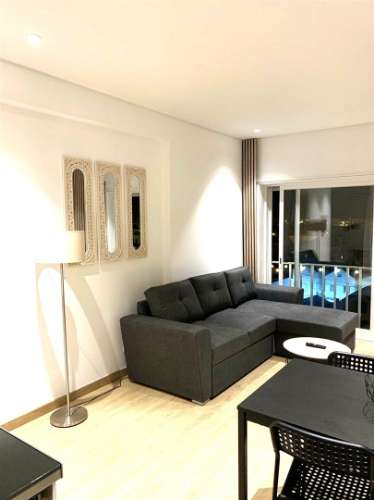 Apartamento T1 no centro da Costa da Caparica para arrendamento.