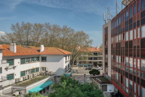 Prédio de 5 frações com propriedade horizontal, remodelado no Centro de Cascais.