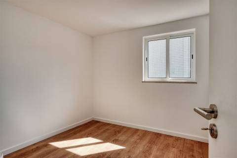 Prédio de 5 frações com propriedade horizontal, remodelado no Centro de Cascais.