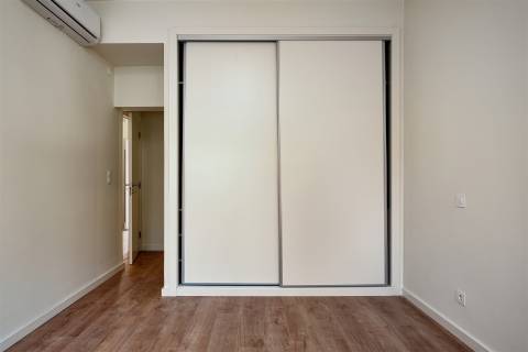 Prédio de 5 frações com propriedade horizontal, remodelado no Centro de Cascais.