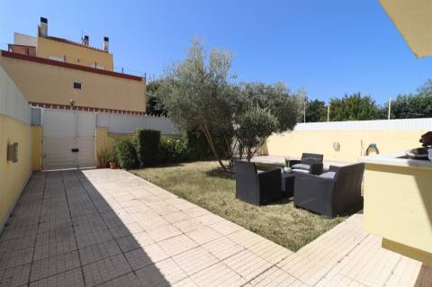 Fantástica moradia T5+1 na Conceição da Abóboda (S. Domingos de Rana, Cascais)
