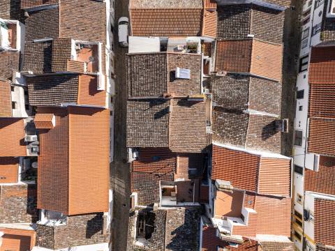 Andar de Moradia T2 com terraço no centro histórico de Évora