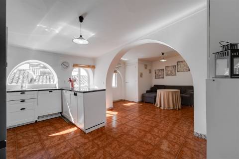 Andar de Moradia T2 com terraço no centro histórico de Évora