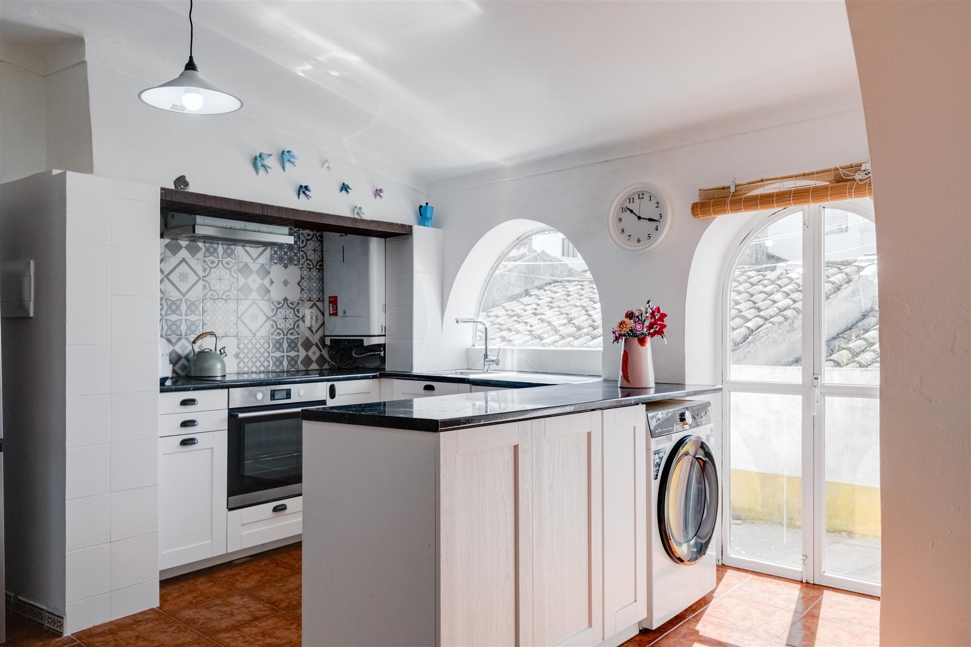 Andar de Moradia T2 com terraço no centro histórico de Évora