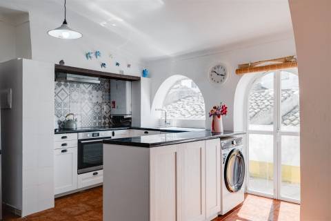 Andar de Moradia T2 com terraço no centro histórico de Évora